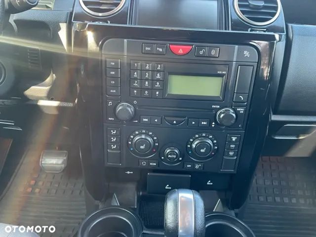 Land Rover Discovery IV 2.7D V6 HSE - 15