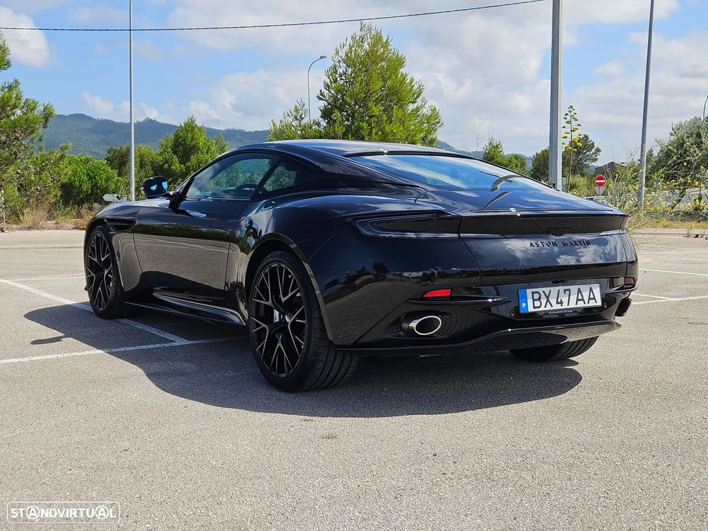 Aston Martin DB12 Coupé V8 - 9