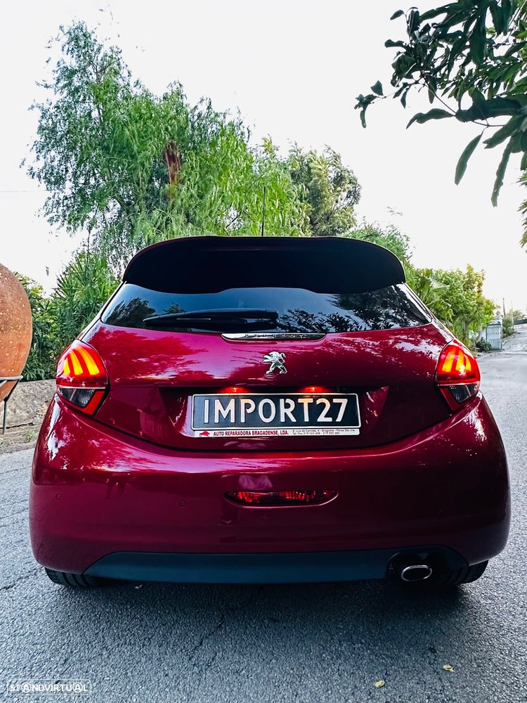 Peugeot 208 1.2 PureTech GT Line - 6