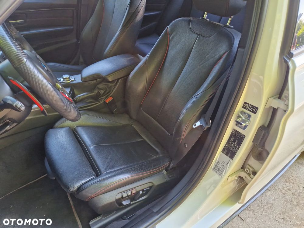 BMW Seria 3 335i Edition Sport - 16