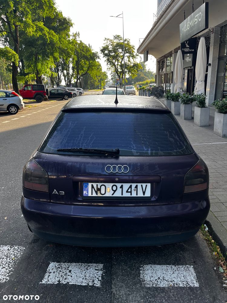 Audi A3 3-drzwiowe 1.6 Ambition - 3