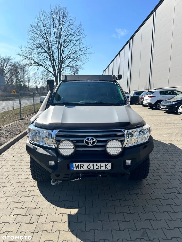 Toyota Land Cruiser - 3