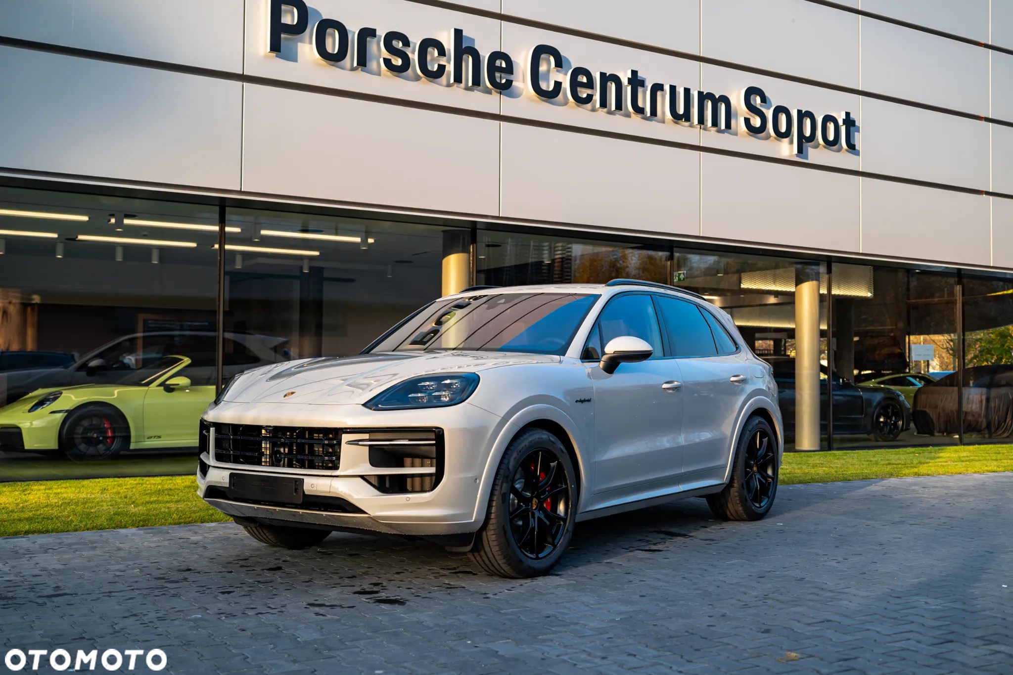 Porsche Cayenne S E-Hybrid PHEV - 1