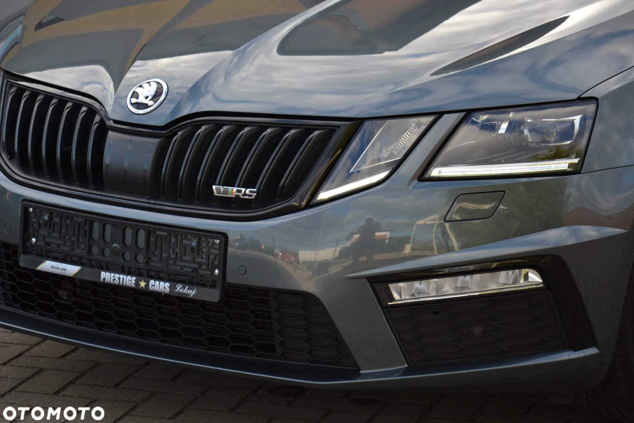 Skoda Octavia Combi 2.0 TSI DSG RS - 3
