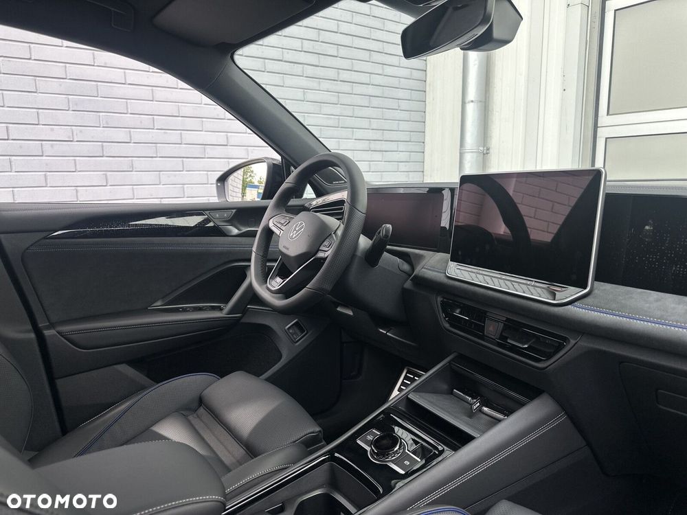 Volkswagen Tiguan - 11