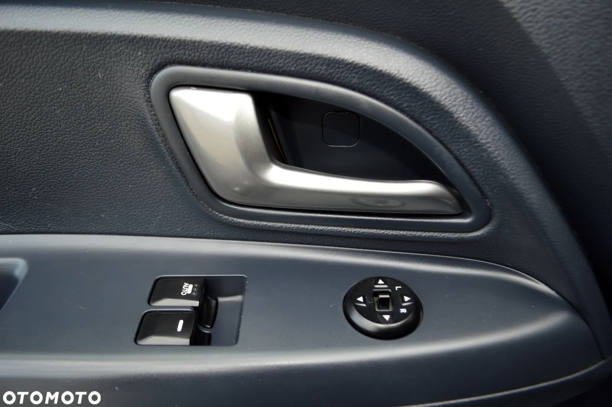 Kia Rio - 22