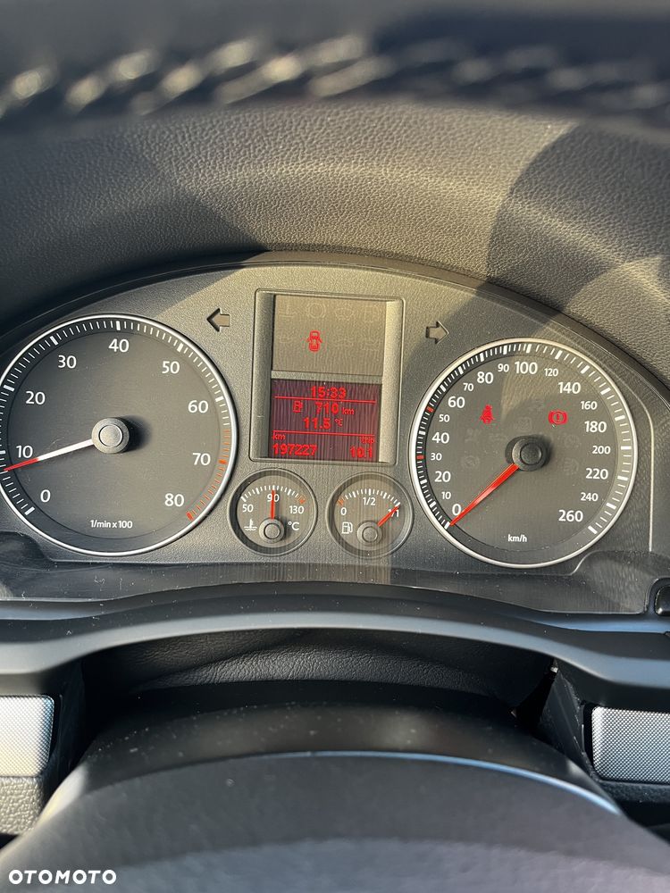 Volkswagen Golf - 6