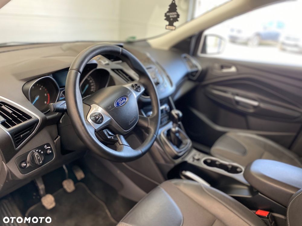 Ford Kuga 2.0 TDCi 4x4 Titanium - 11