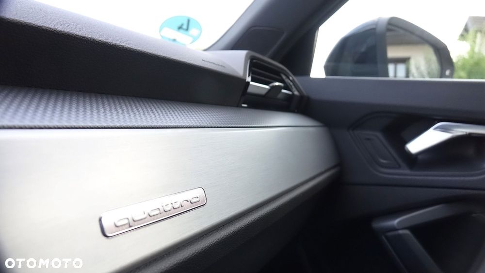 Audi Q3 - 40
