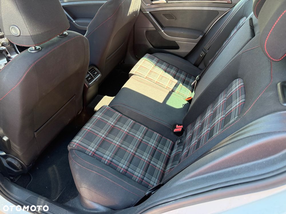 Volkswagen Golf GTI BlueMotion Technology - 8