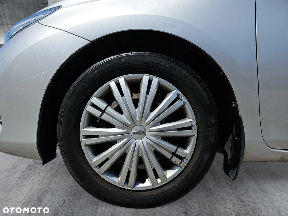 Toyota Auris 1.4 D-4D Premium - 9