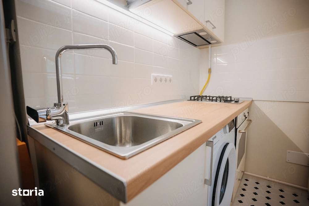 Garsoniera zona CENTRALA,Str Avram Iancu,bloc de apartamente — fotografia 1