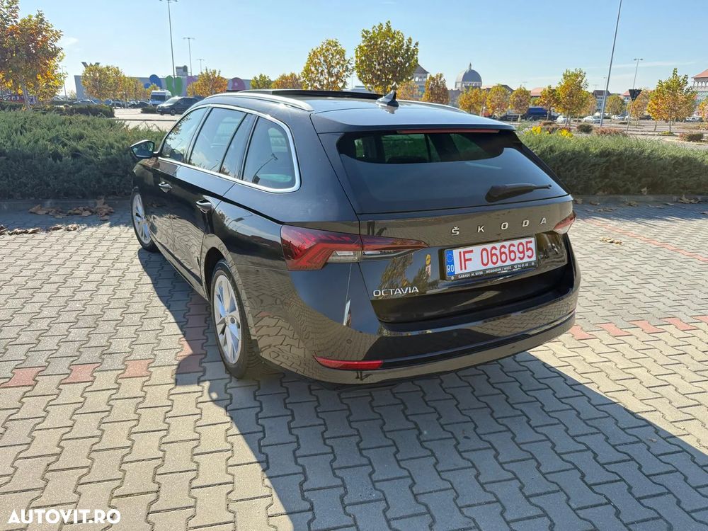 Skoda Octavia Combi 2.0 TDI DSG Style - 3