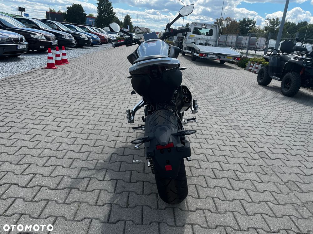 CFMoto 800NK - 4