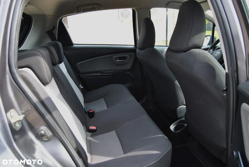 Toyota Yaris - 8