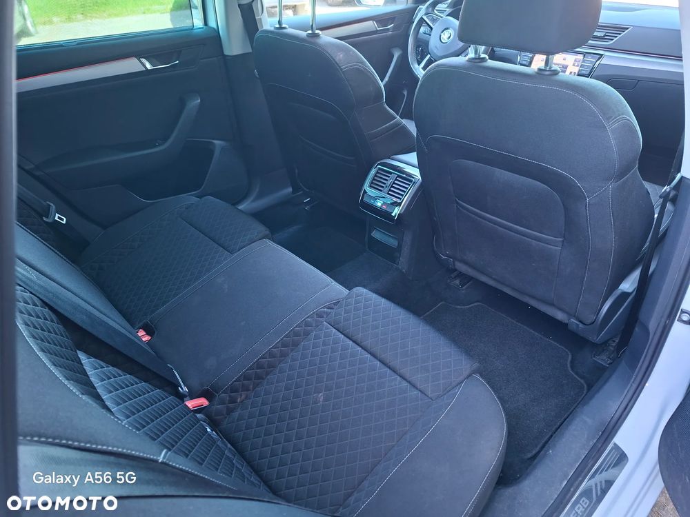 Skoda Superb 2.0 TDI Style - 28