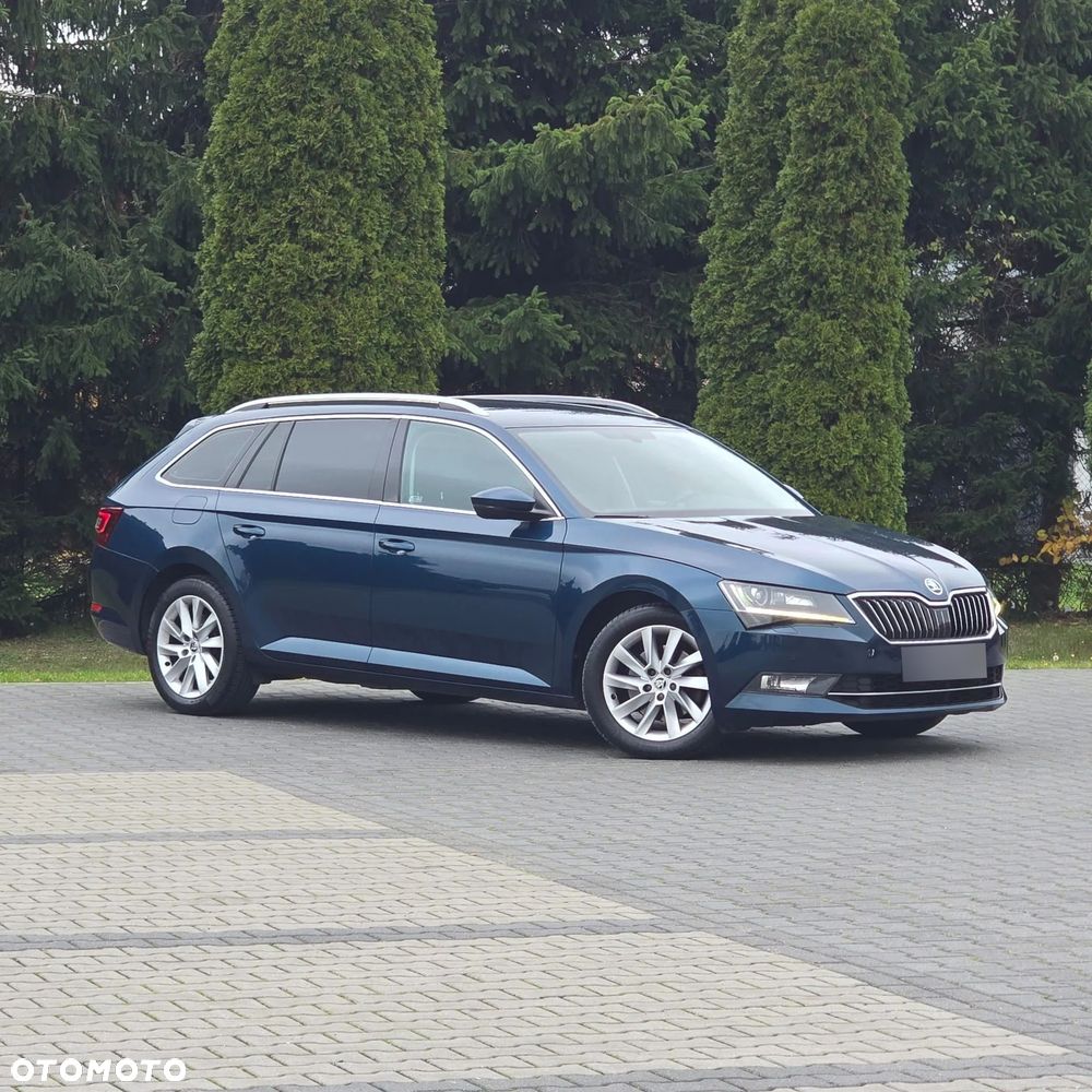 Skoda Superb 2.0 TDI DSG Style - 9