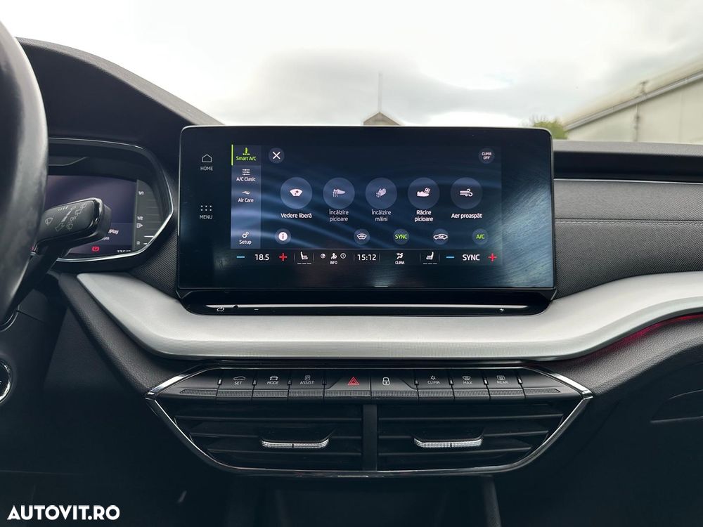 Skoda Octavia Combi 2.0 TDI DSG First Edition - 23