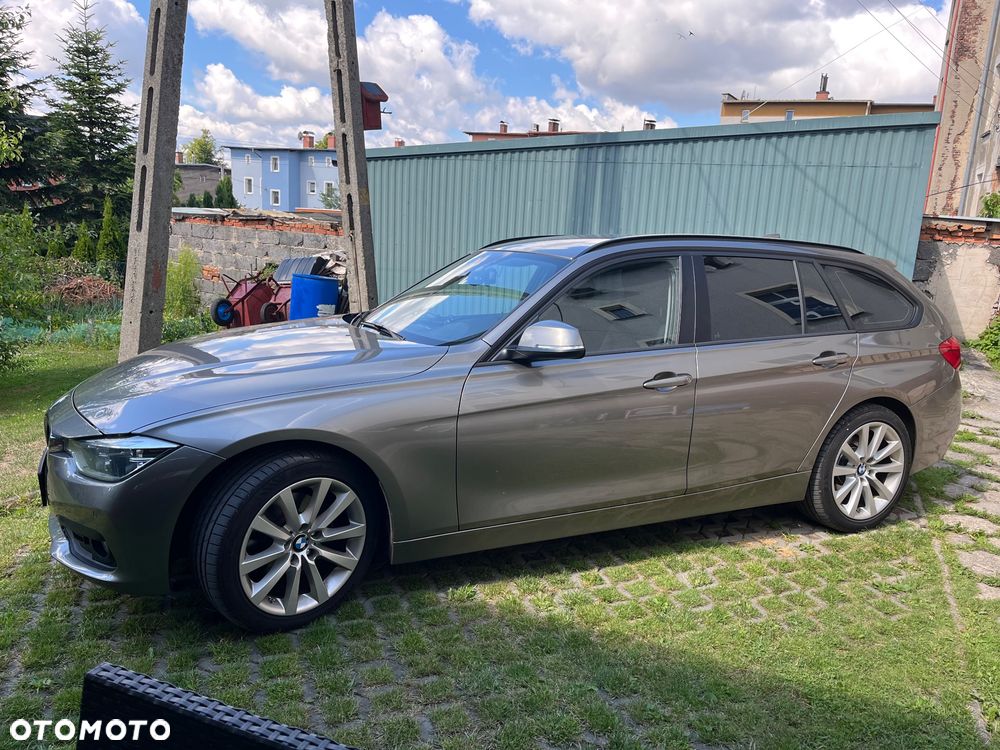 BMW Seria 3 320d xDrive - 10