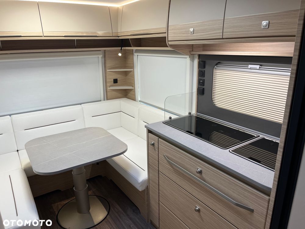 Fendt Caravan - 14