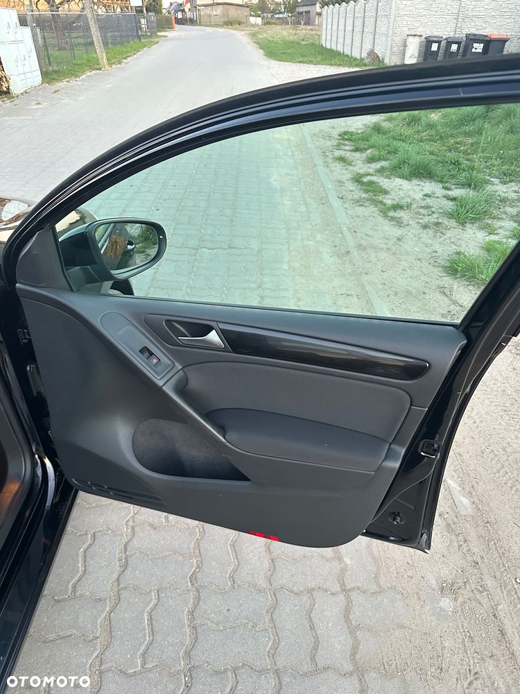 Volkswagen Golf 2.0 TDI Sportline - 12