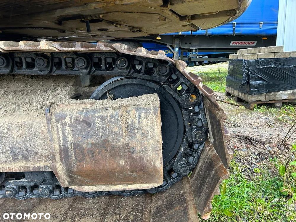 Caterpillar CAT 323D - 19