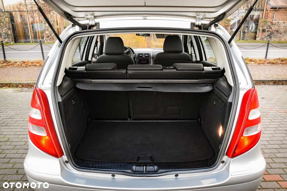 Mercedes-Benz Klasa A 180 CDI Elegance - 36