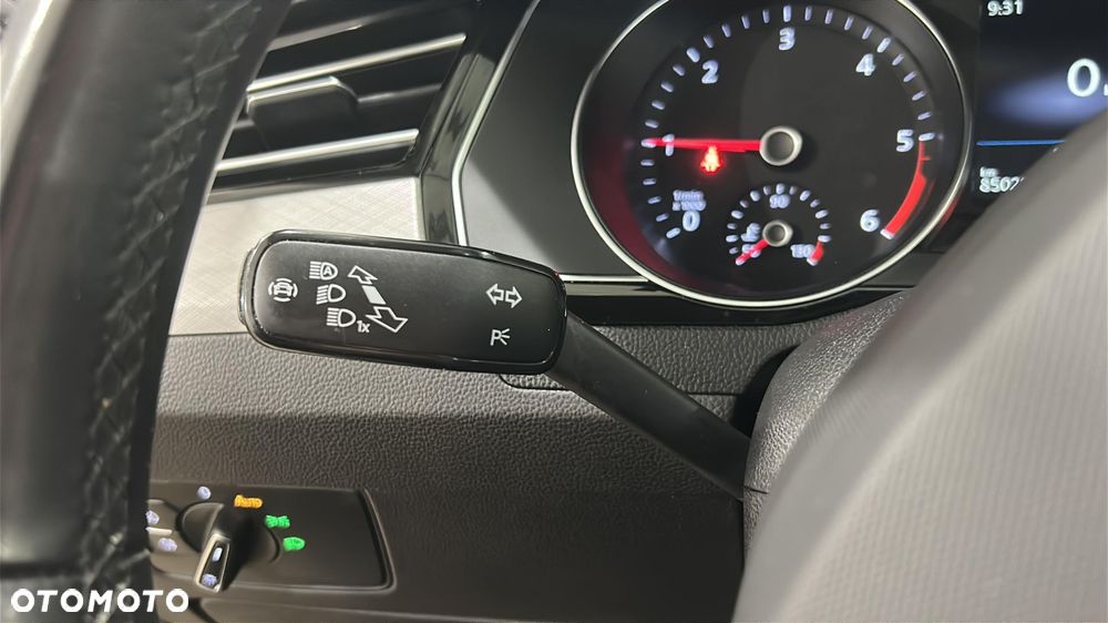 Volkswagen Passat - 26