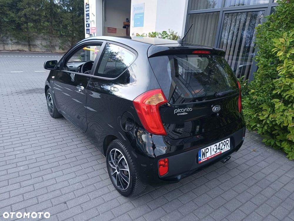 Kia Picanto 1.0 Dream Team Edition - 5