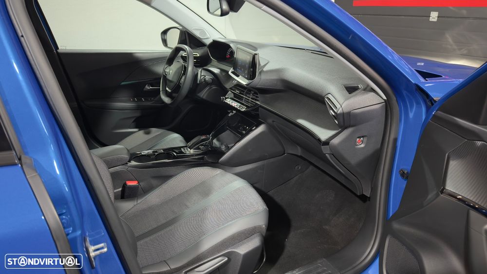 Peugeot 2008 PureTech 130 EAT8 Allure - 13