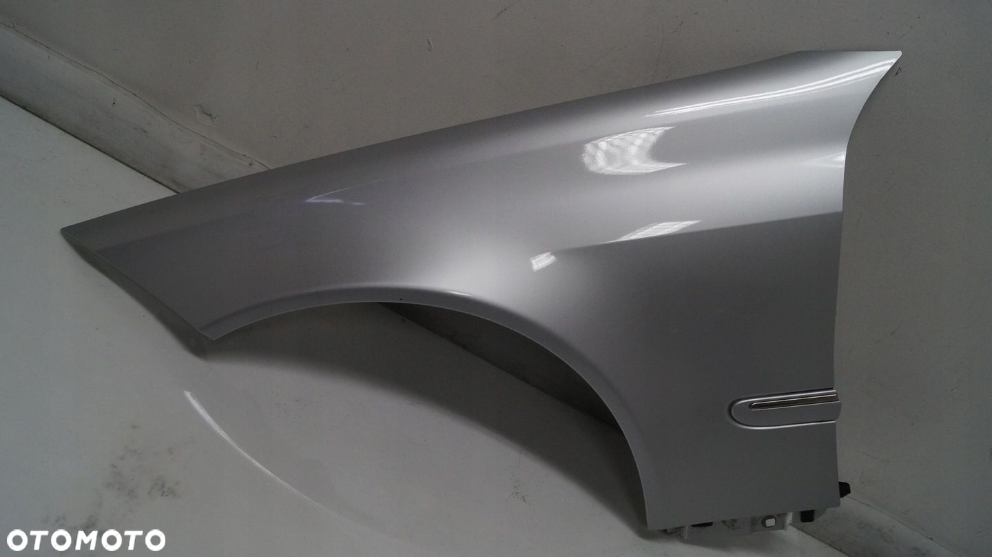 BŁOTNIK PRZEDNI LEWY MERCEDES CLC W203 C775 - 9