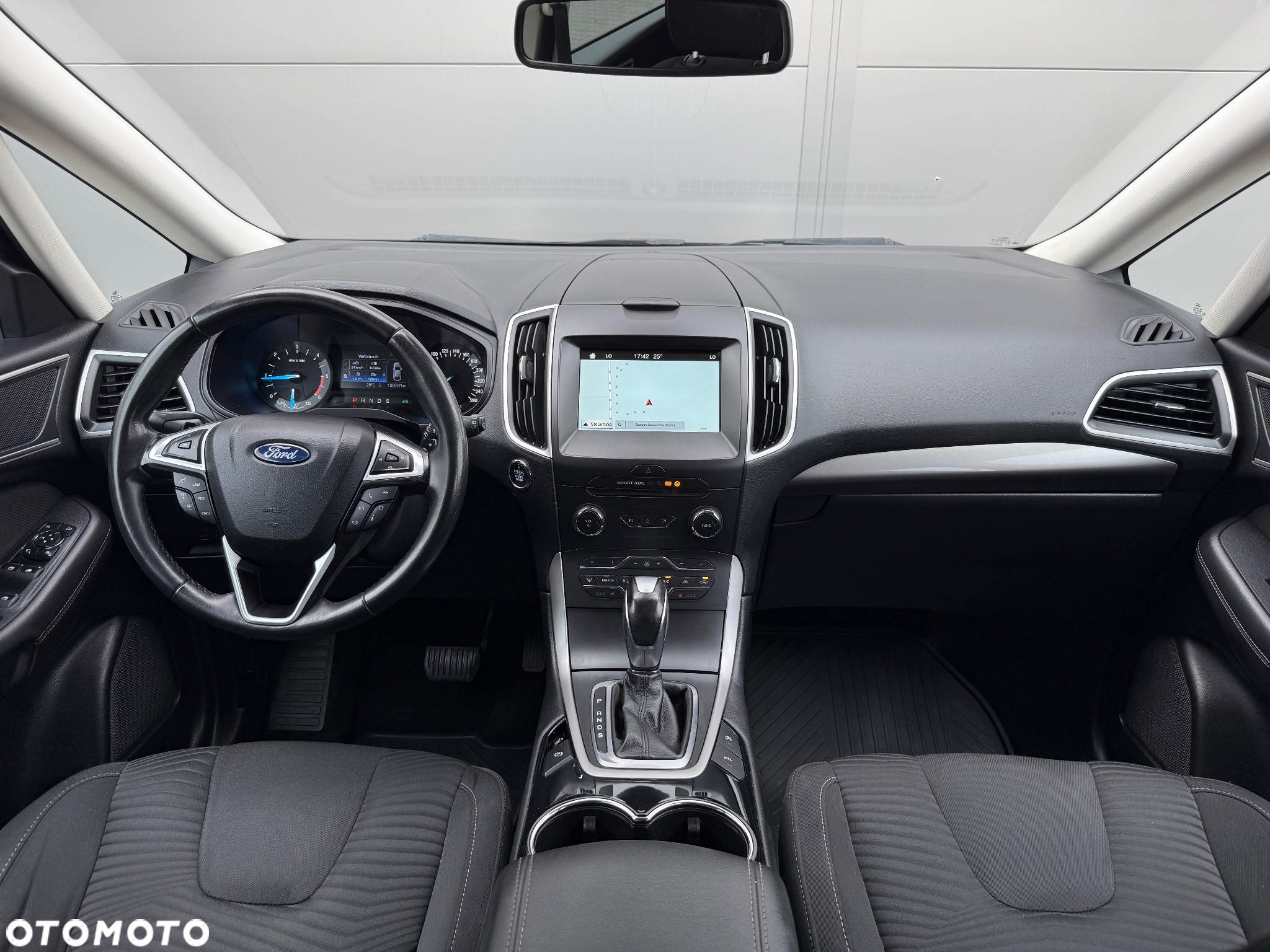 Ford S-Max - 20