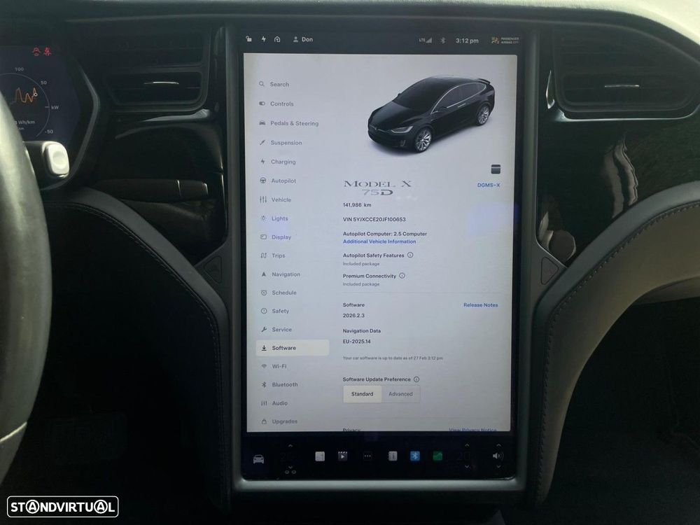 Tesla Model X - 19