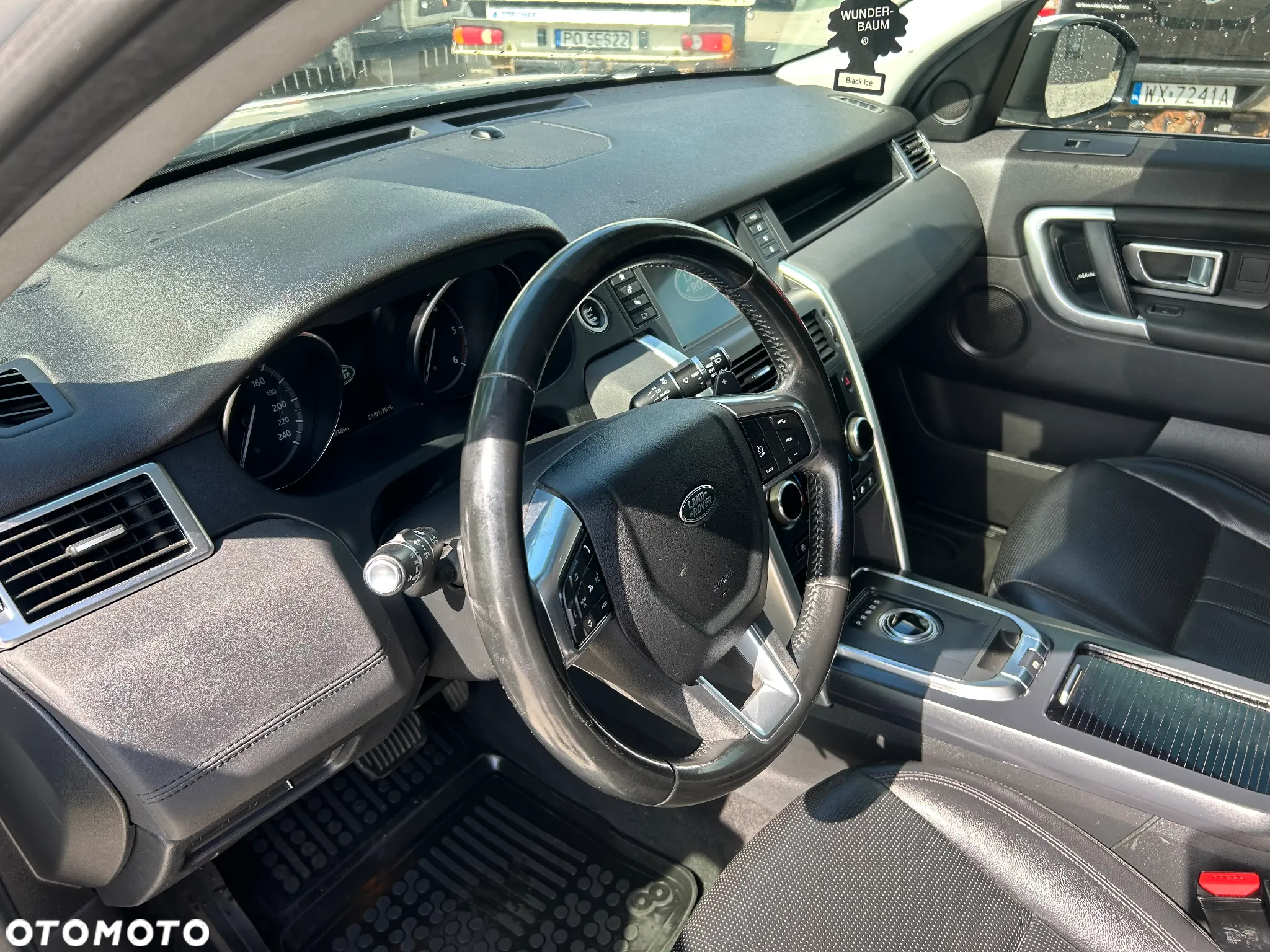 Land Rover Discovery Sport 2.0 TD4 HSE Luxury - 12