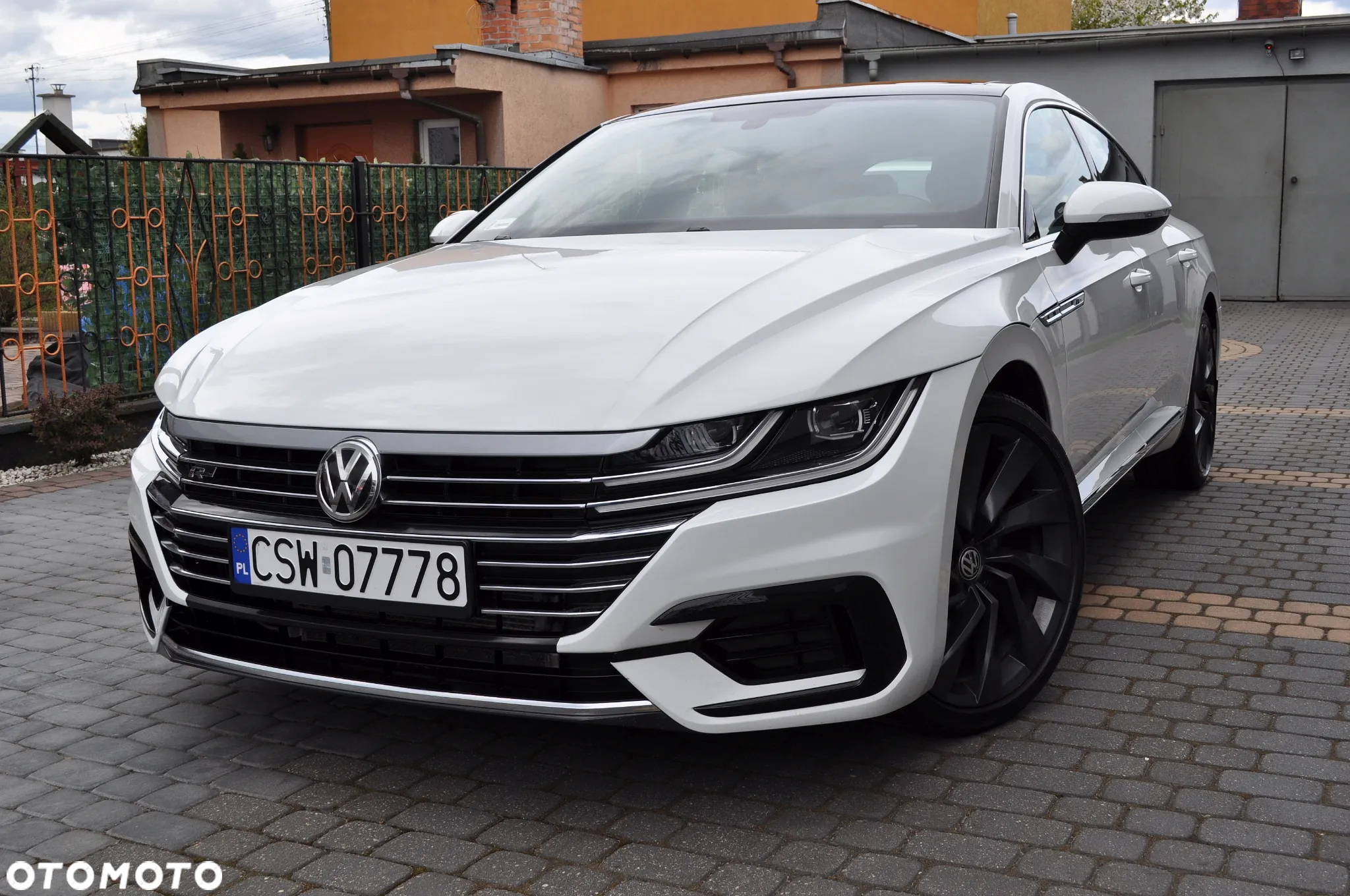Volkswagen Arteon 2.0 TSI 4Motion R-Line DSG - 2