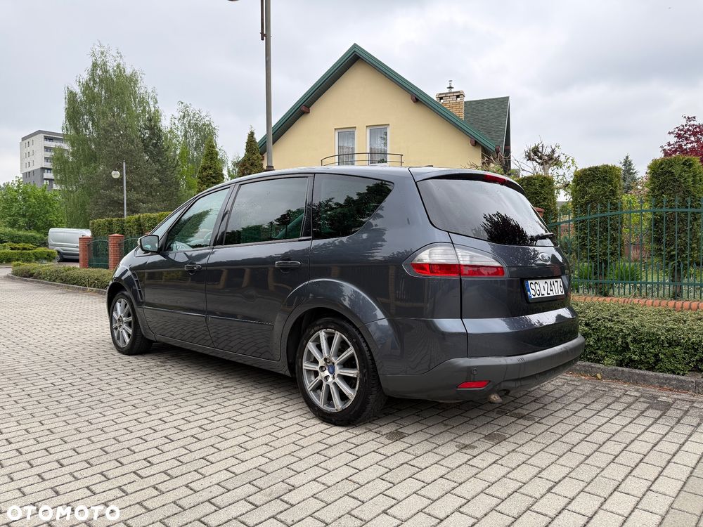 Ford S-Max 2.0 TDCi DPF Titanium - 4