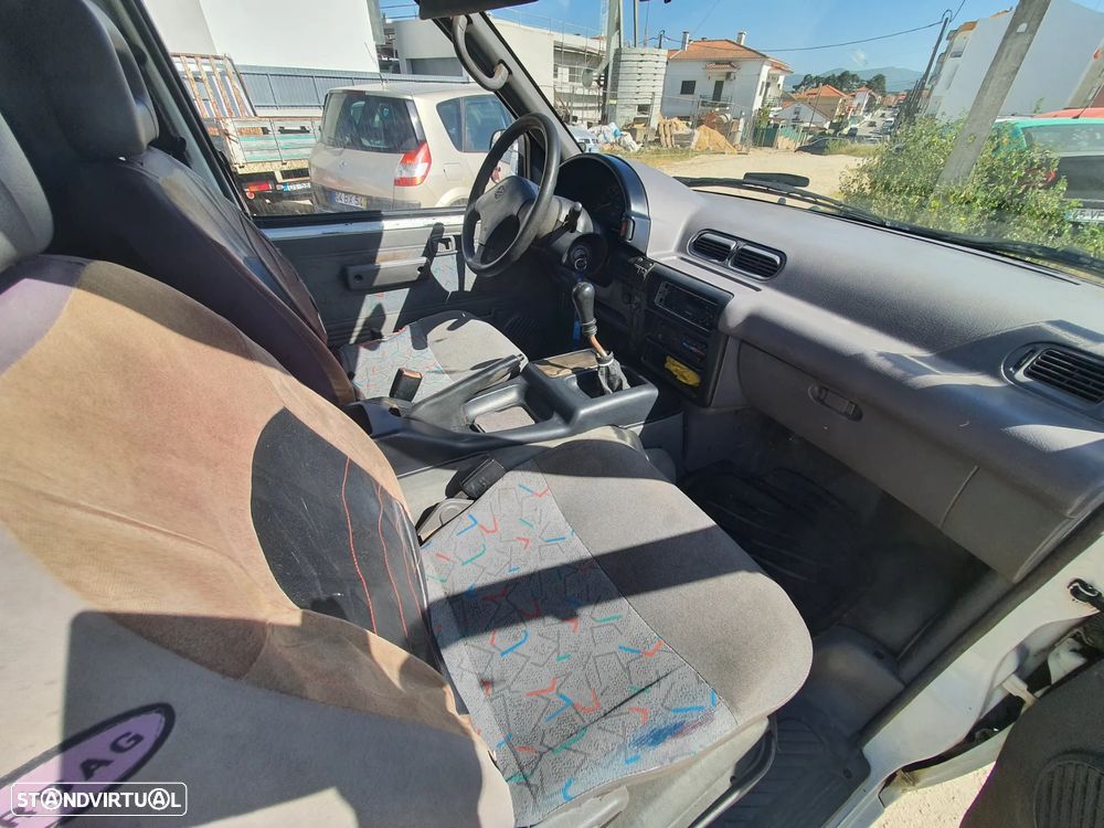 Nissan Vanette Cargo 2.3 D - 10