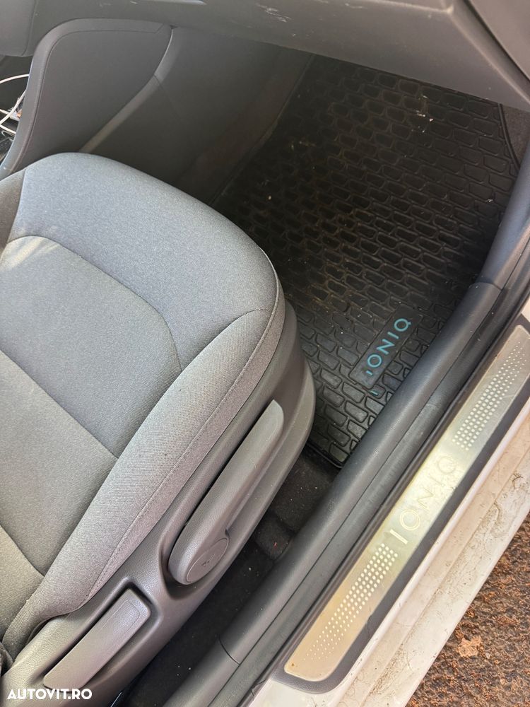 Hyundai IONIQ 141CP Exclusive - 9