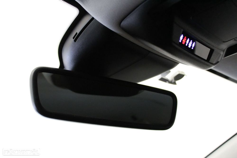 Peugeot 308 1.2 PureTech Allure - 18