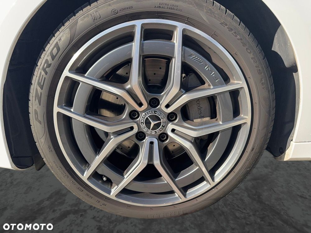 Mercedes-Benz Klasa E 220 d 4-Matic AMG/Avantgarde - 22