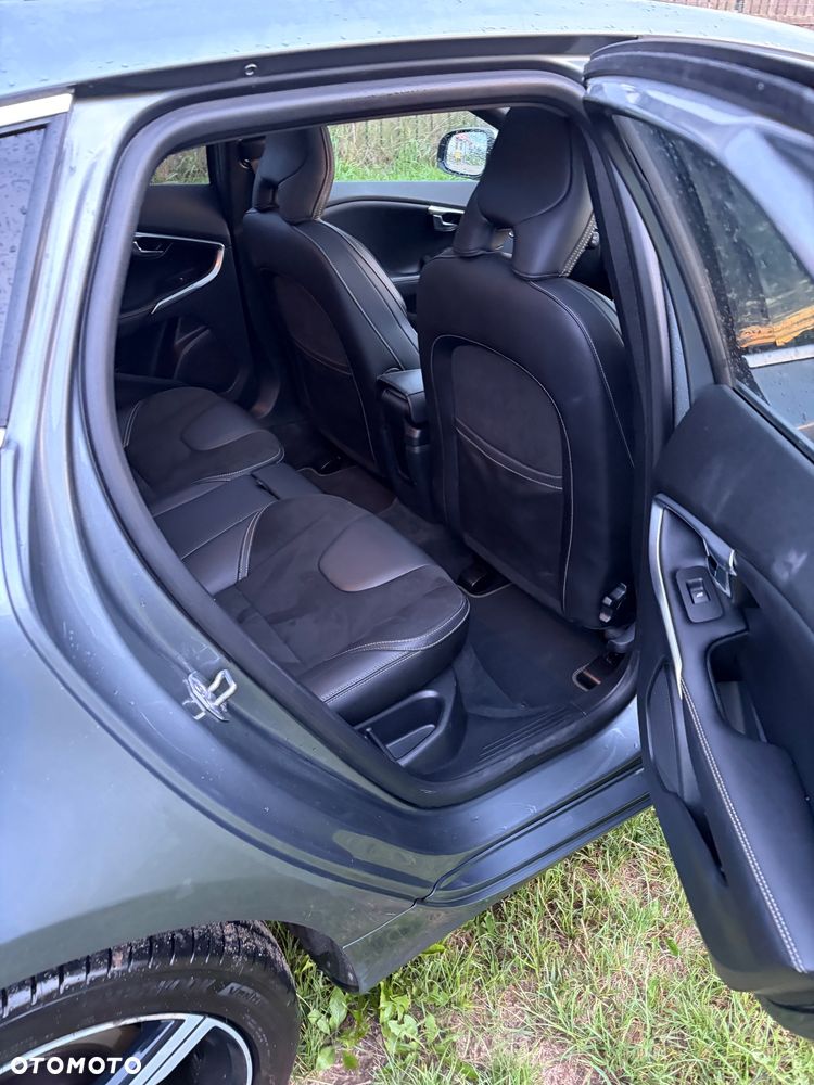 Volvo V40 T3 Drive-E R-Design Momentum - 14
