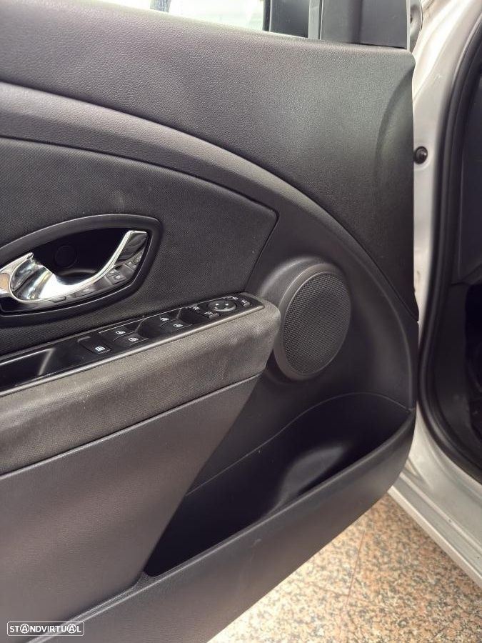 Renault Mégane Sport Tourer 1.5 dCi Dynamique SS - 4