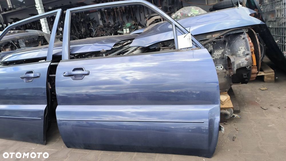 Drzwi przednie lewe/prawe Mitsubishi Pajero 2008 SUV (3-drzwiowy) - 9