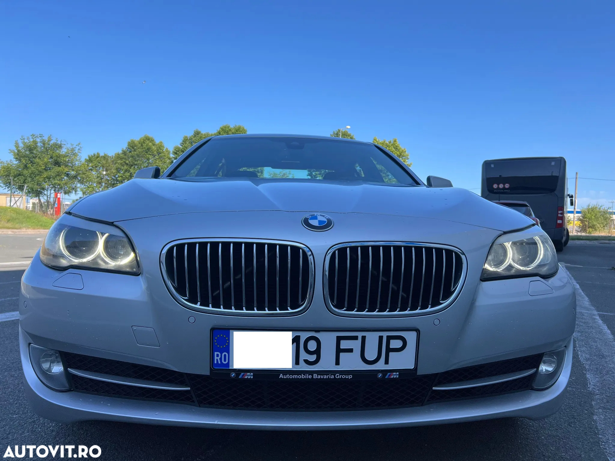 BMW Seria 5 520d - 12