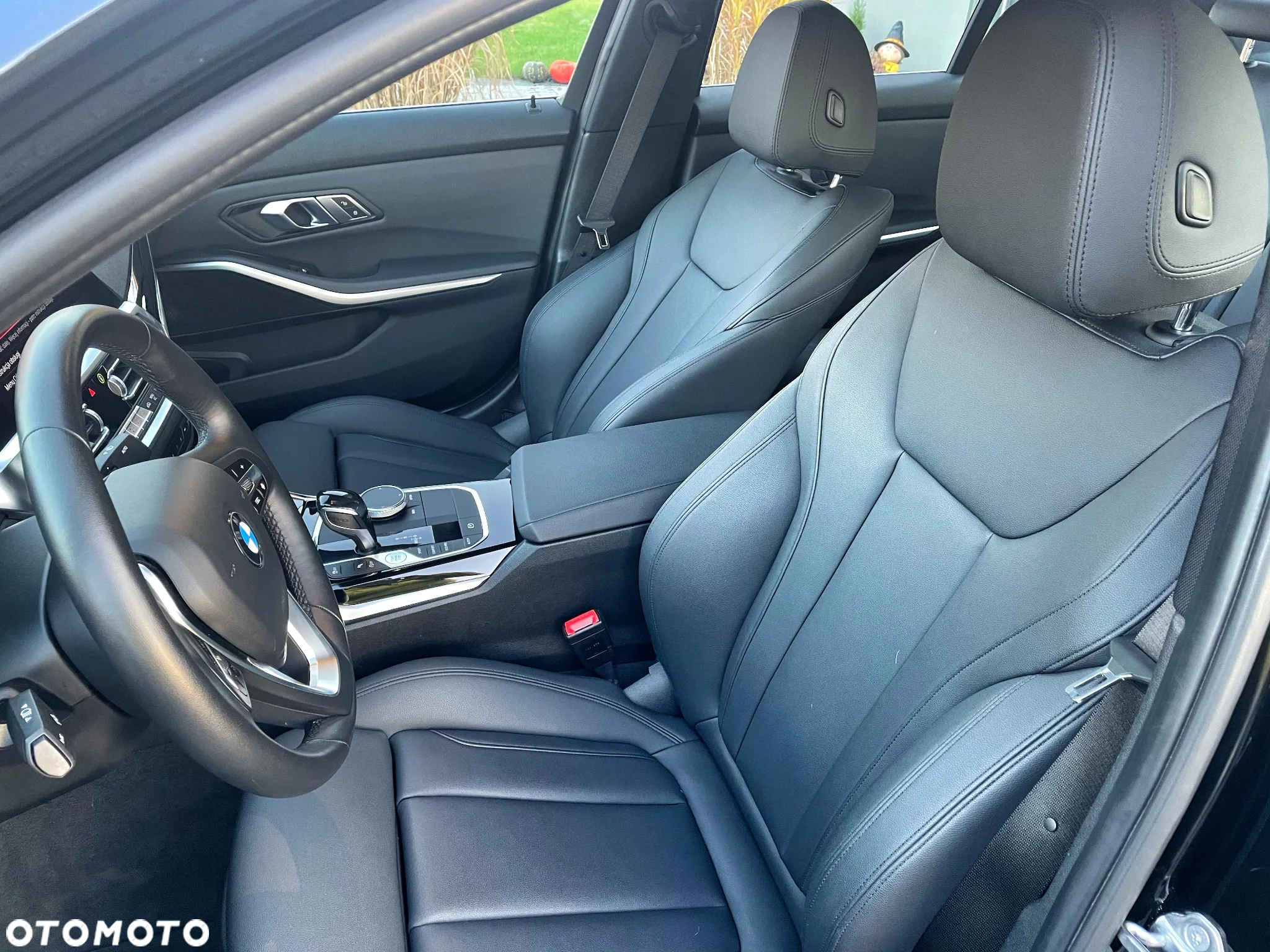 BMW Seria 3 330i - 17