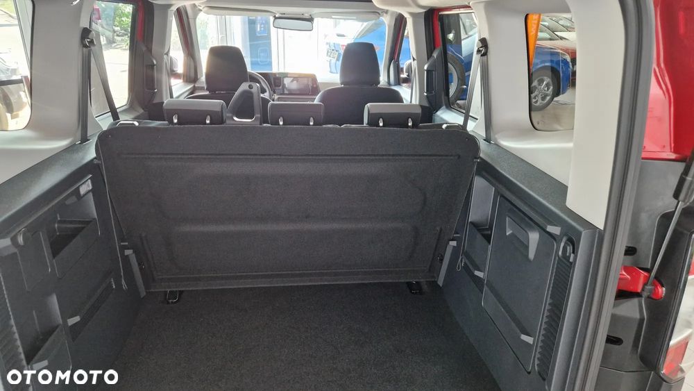 Ford Tourneo Courier 1.0 EcoBoost Titanium - 24