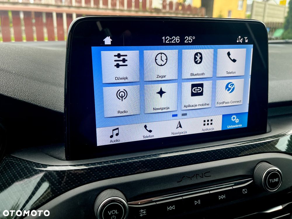 Ford Focus 1.0 EcoBoost Start-Stopp-System ST-LINE STYLE - 11