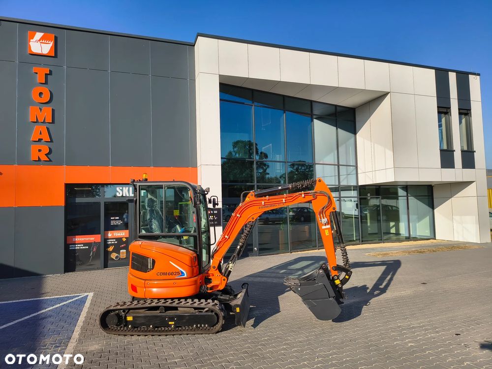 Kubota LONKING CDM6025 3 ŁYŻKI - 1