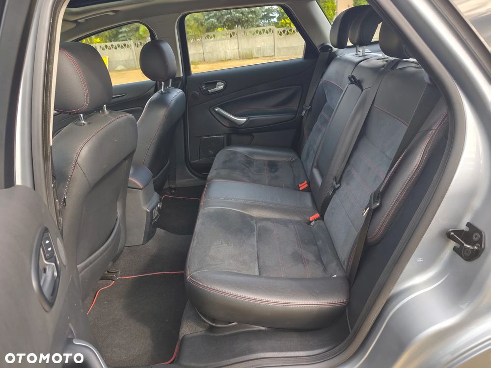 Ford Mondeo 2.2 TDCi Titanium S - 16