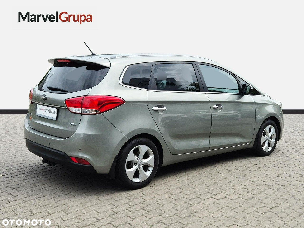 Kia Carens - 5